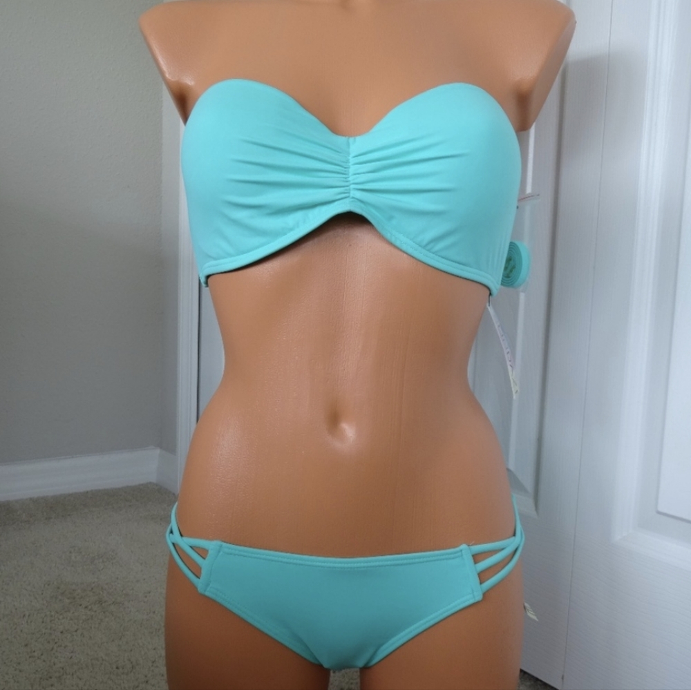 🆕🌿TURQUOISE BIKINI SET🌿